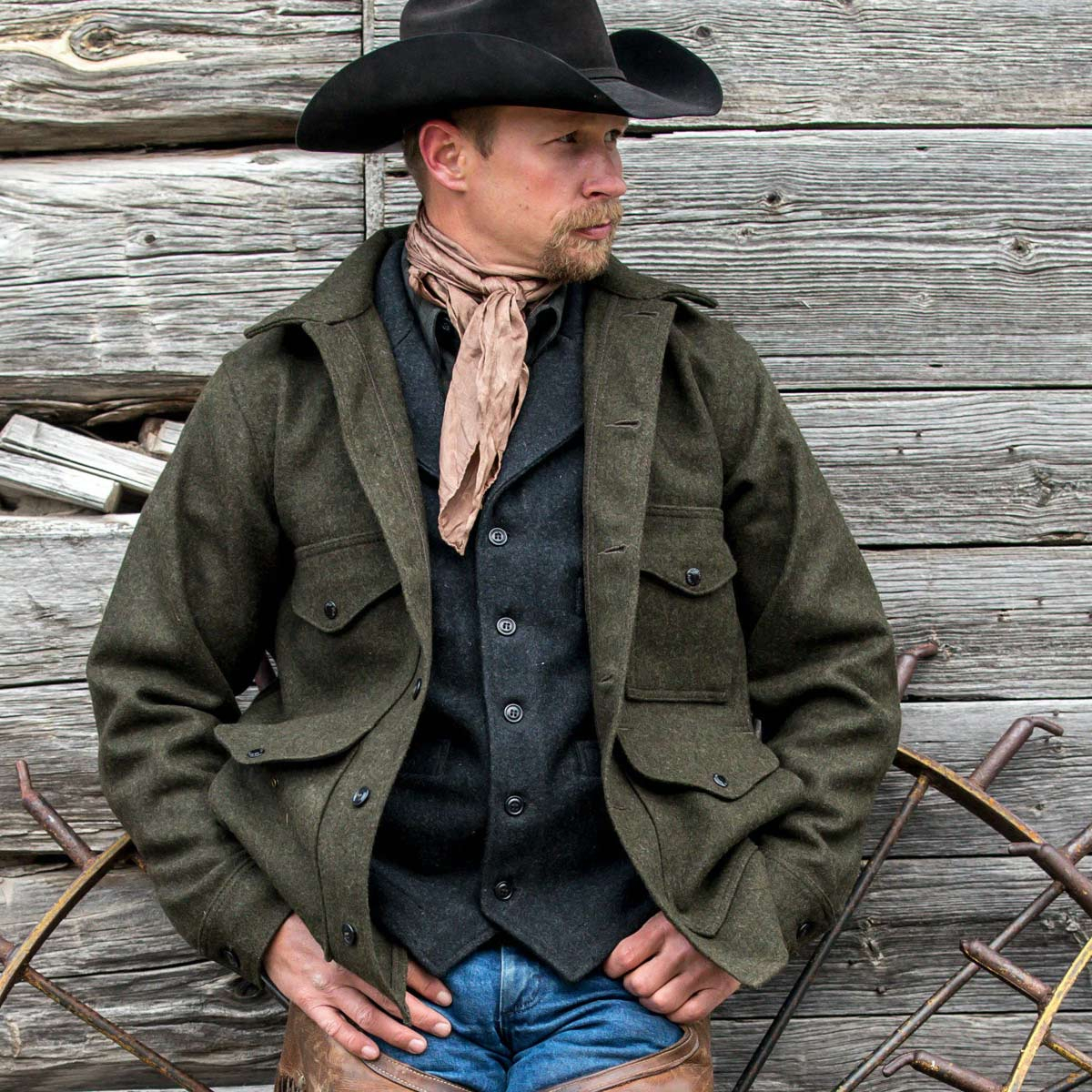 Filson Mackinaw Wool Cruiser Jacket Forest Green iconic Cruiser