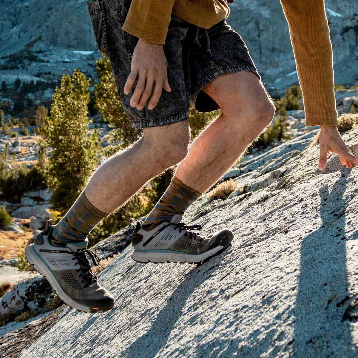 Danner Trail 2650 Mesh, met Vibram’s legendarische Megagrip rubbersamenstelling voor verbeterde tractie bij elke stap, nat of droog