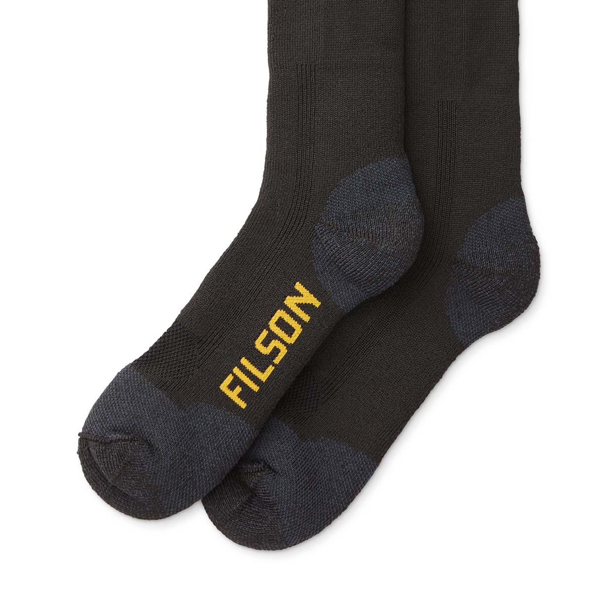 Filson Midweight Technical Boot Sock Black zijn sneldrogend en vochtafvoerend. Middengewicht mix van prestaties en duurzaamheid.