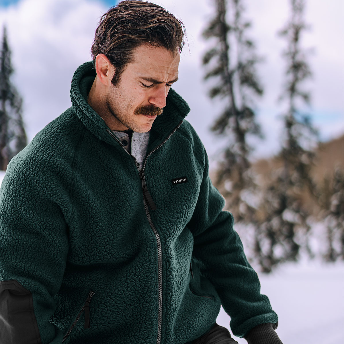 Filson Sherpa Fleece Jacket Fir, comfortable, lightweight high-pile fleece for use in extreme conditions