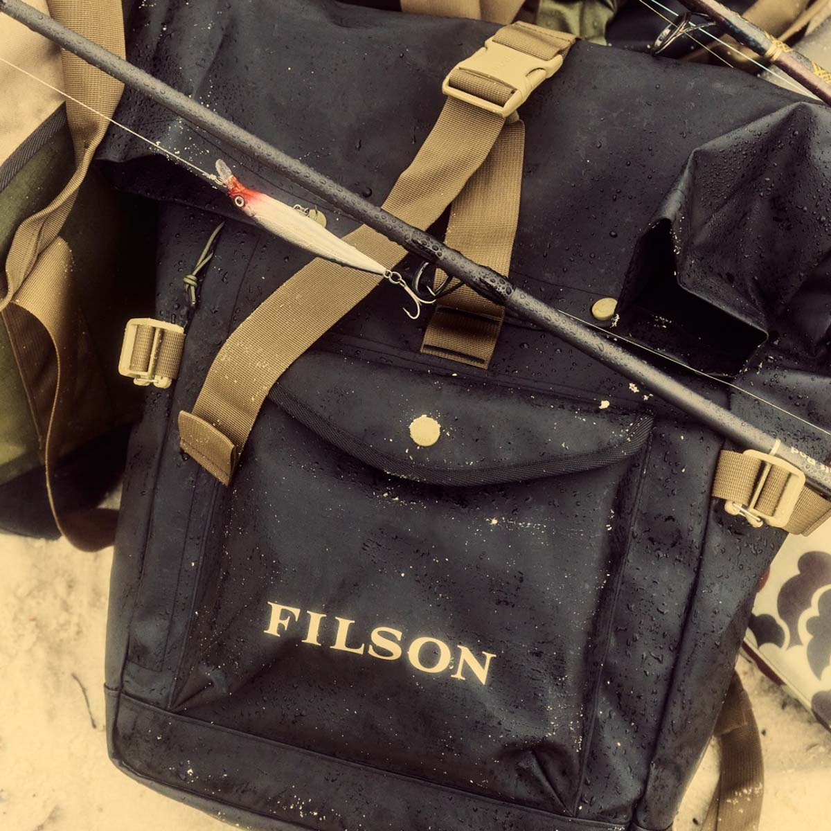 Filson Scout Backpack Black/Covert, Waterbestendige Roll-Top Rugzak voor Elk Avontuur