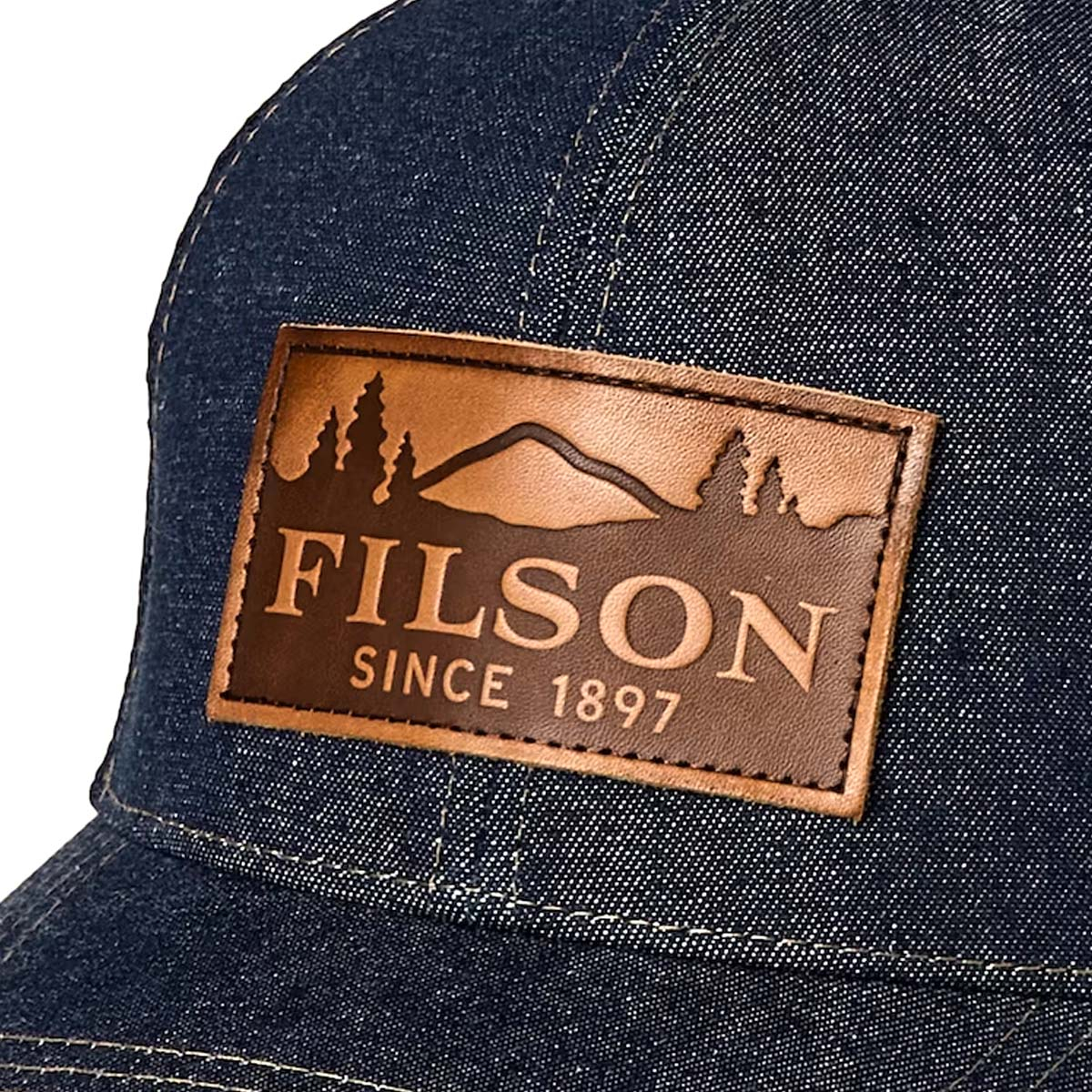 Filson Logger Mesh Cap Dark Indigo/Scenic, gemaakt met 100% katoen denim en ademend polyester mesh