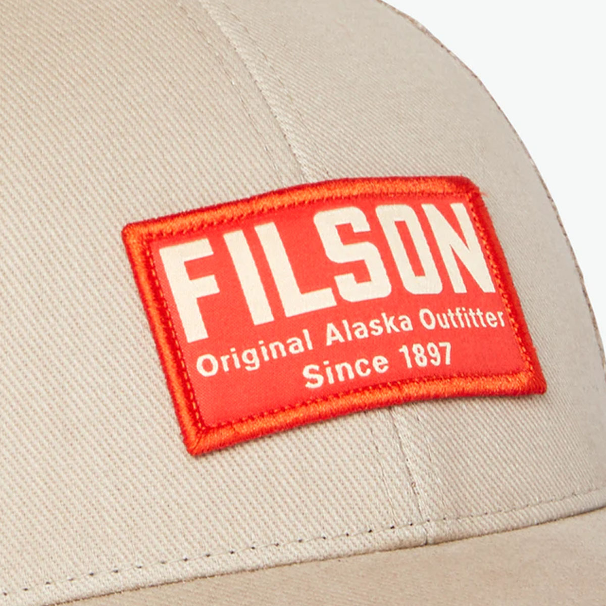 Filson Mesh Snap-Back Logger Cap 20204520-Khaki, slijtvaste pet met geborduurd Filson logo patch en mesh-zoonbescherming