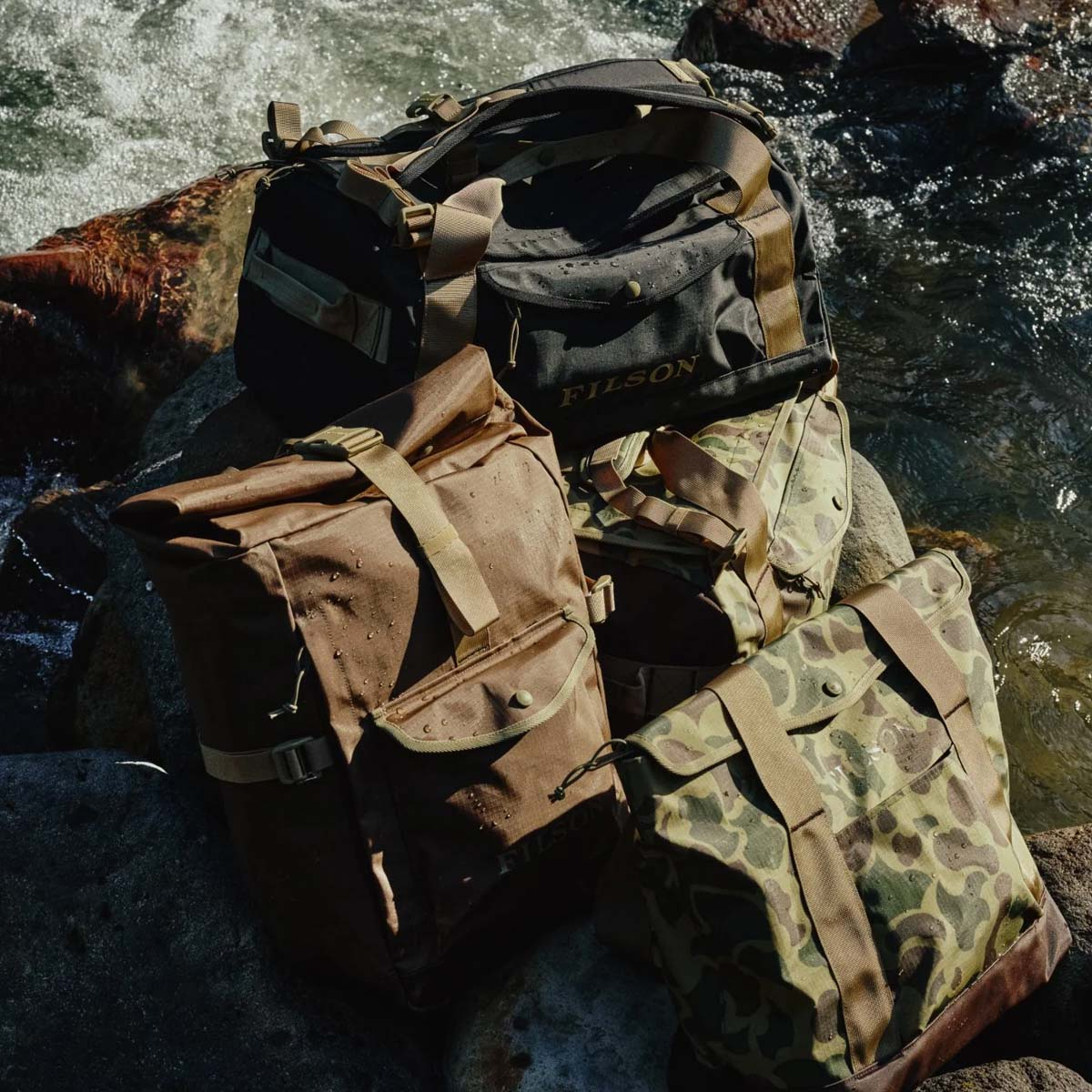 Filson All-Weather Bag Collectie, eigenschappen uitgelegd zijkant
