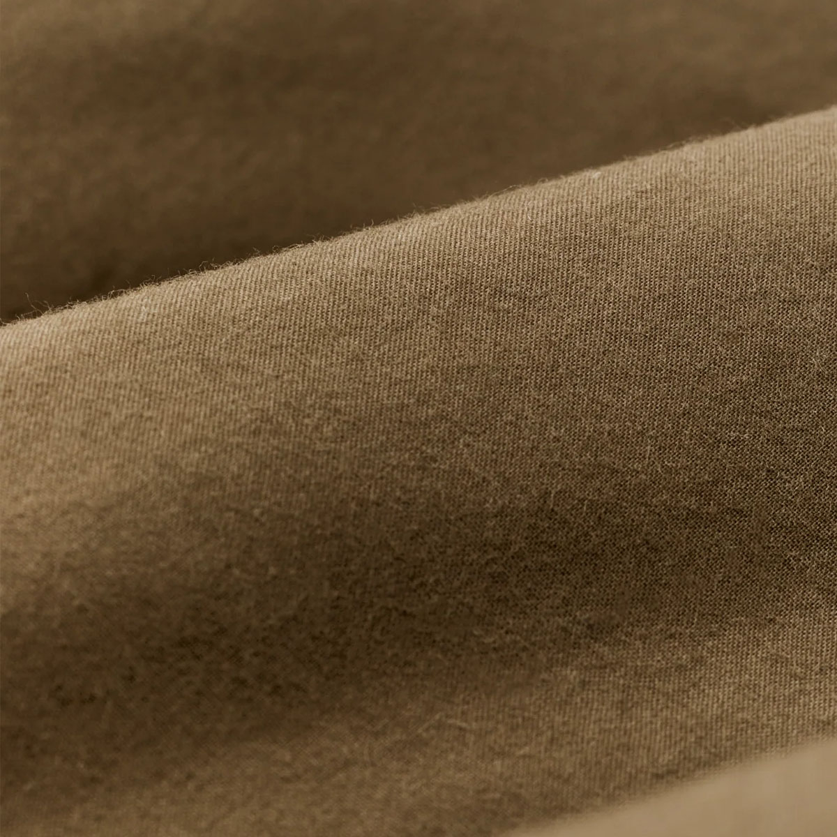 Filson Dry Wax Mile Marker Coat Dark Beige, gemaakt van lichtgewicht dry-wax katoen