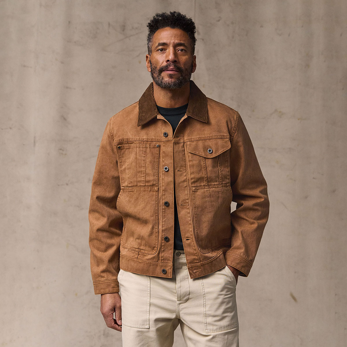 Filson Rustic Canvas Short Cruiser Jacket Whiskey, Stevige, doeltreffende jas, gemaakt om lang mee te gaan.