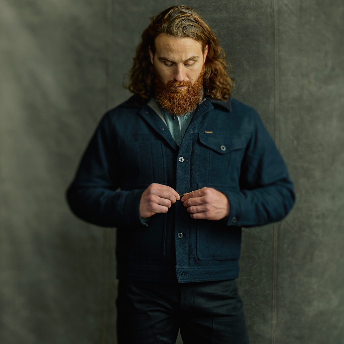 Filson Spokane Insulated Short Cruiser Jacket Navy, an ideal vest for work, outdoor activities, or everyday use