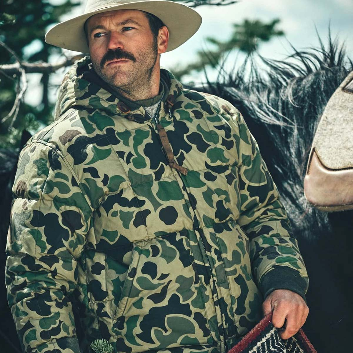 Filson Waxed Down Jacket Tundra Shrub Camo, Lightweight, Warm & Weather-Resistant Filson Waxed Down Jacket Tundra Shrub Camo, Lightweight, Warm & Weather-Resistant