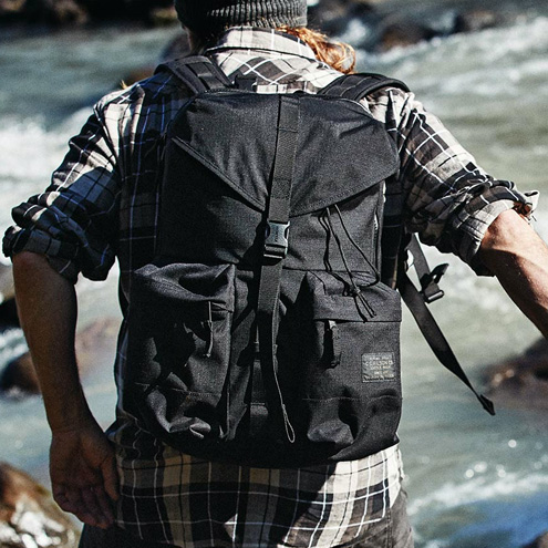 Filson Rugzakken en Backpacks koop je bij BeauBags, de Filson rugzakken specialist
