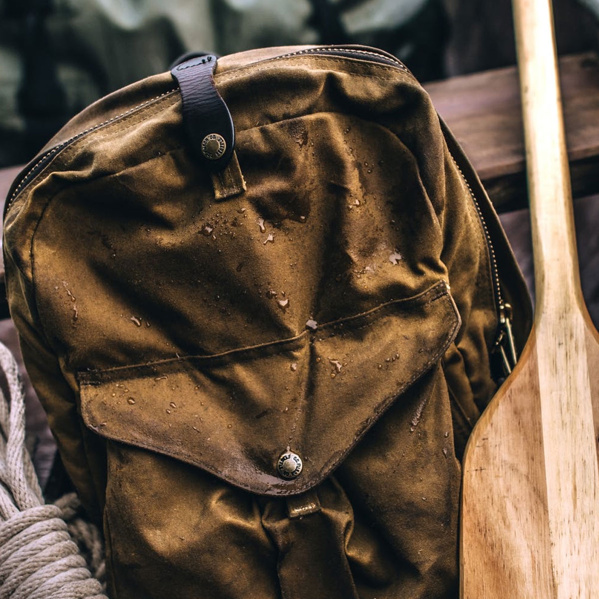 Filson Journeyman Backpack 20231638 Tan, de ultieme compagnon voor iedere trip die jij gaat maken