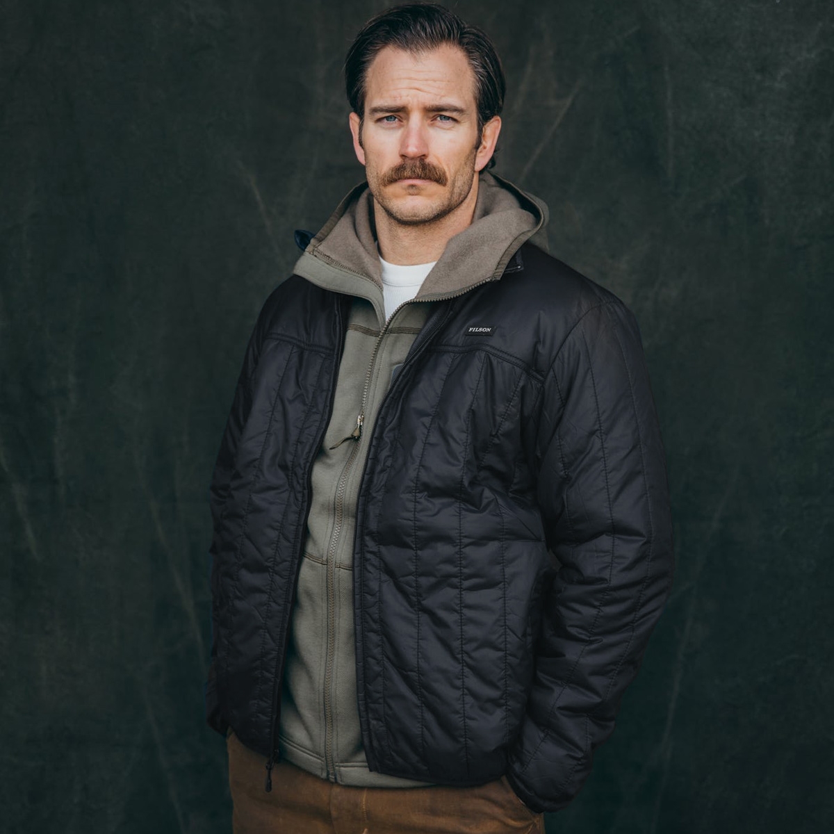 Filson Ultra Light Jacket Black, lichtgewicht jas met uitzonderlijke warmte-gewichtsverhouding