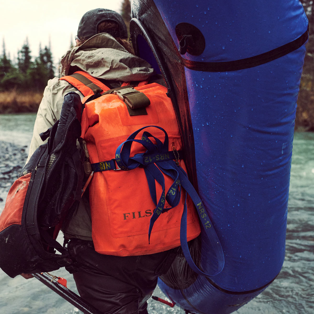 Filson Dry Backpack Flame, houdt je uitrusting droog in alle weersomstandigheden