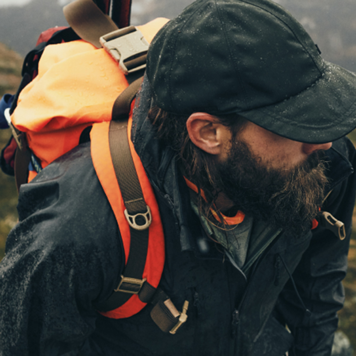 Filson Dry Backpack Flame, voor gebruik in alle weersomstandigheden