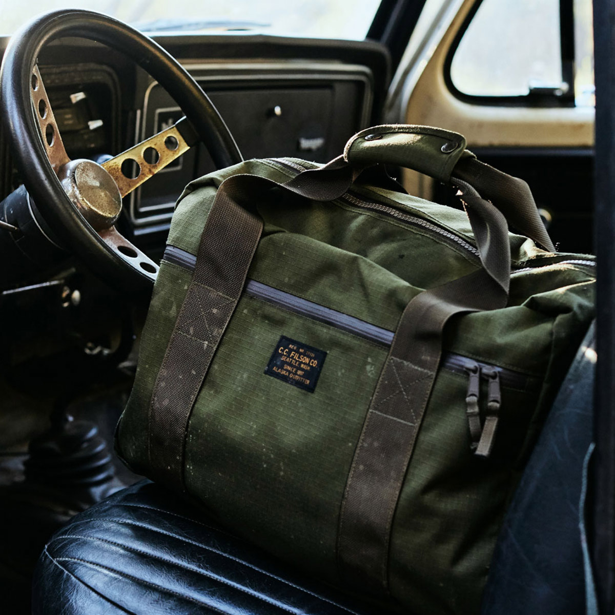 Filson Ripstop Nylon Pullman 20115932-Surplus Green, veelzijdige reistas die geschikt is voor zwaar gebruik