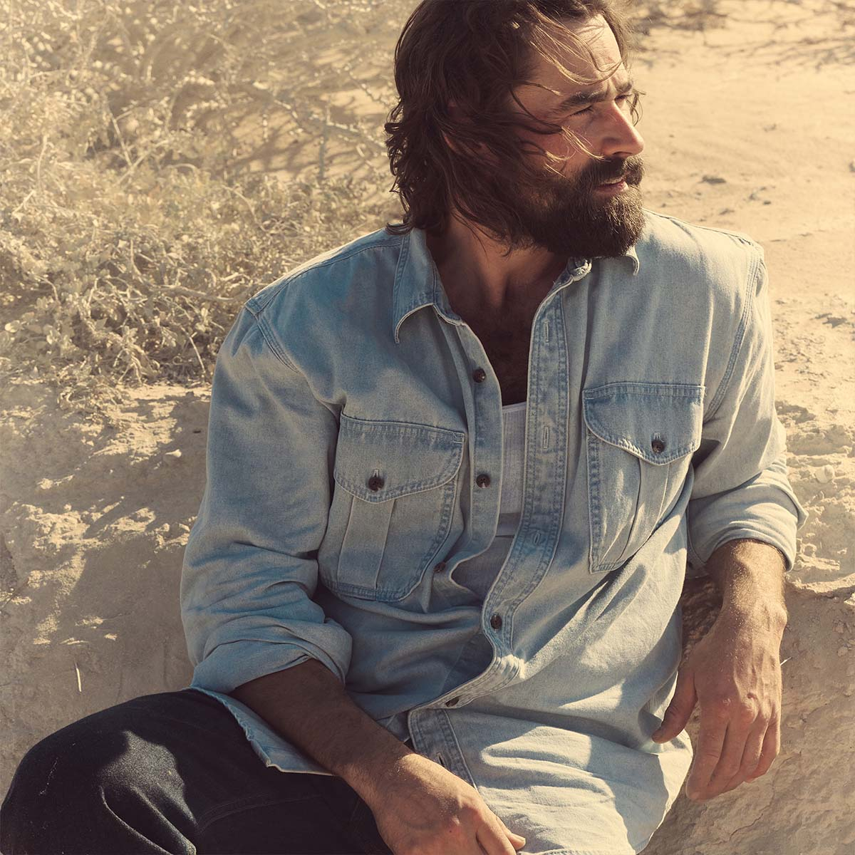 Filson Denim Guide Shirt Light Indigo, stoer en klaar voor het werk denim shirt