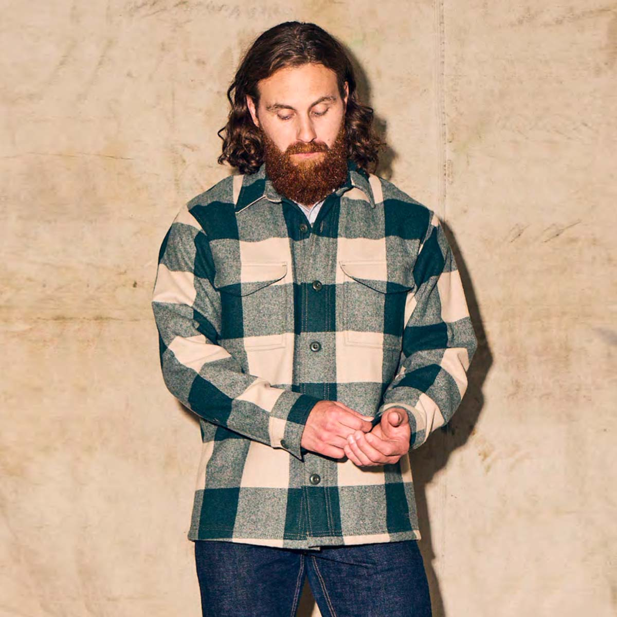 Filson Wool Jac-Shirt Pine/Beige Check, een overshirt, isolerende laag of licht jack–het presteert zonder falen