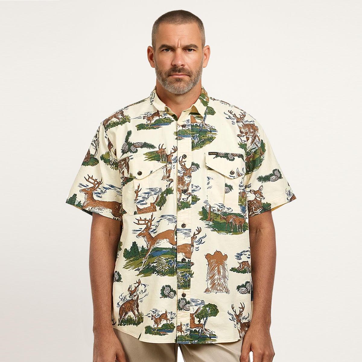 Filson Short Sleeve Lightweight Alaskan Guide Shirt White/Deers, klassiek flanellen comfort in een lichtgewicht zomerversie
