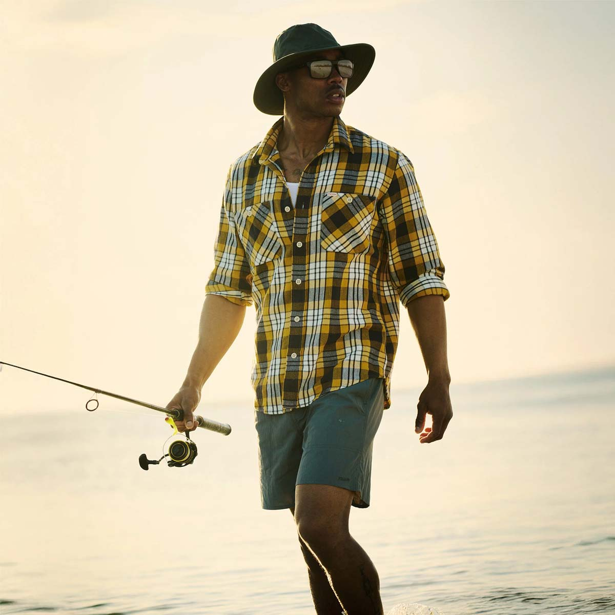 Filson The Rangeland Flannel Shirt Yellow/Faded Black Plaid, een nieuw middelzwaar shirt van ultrazachte katoenen flanel