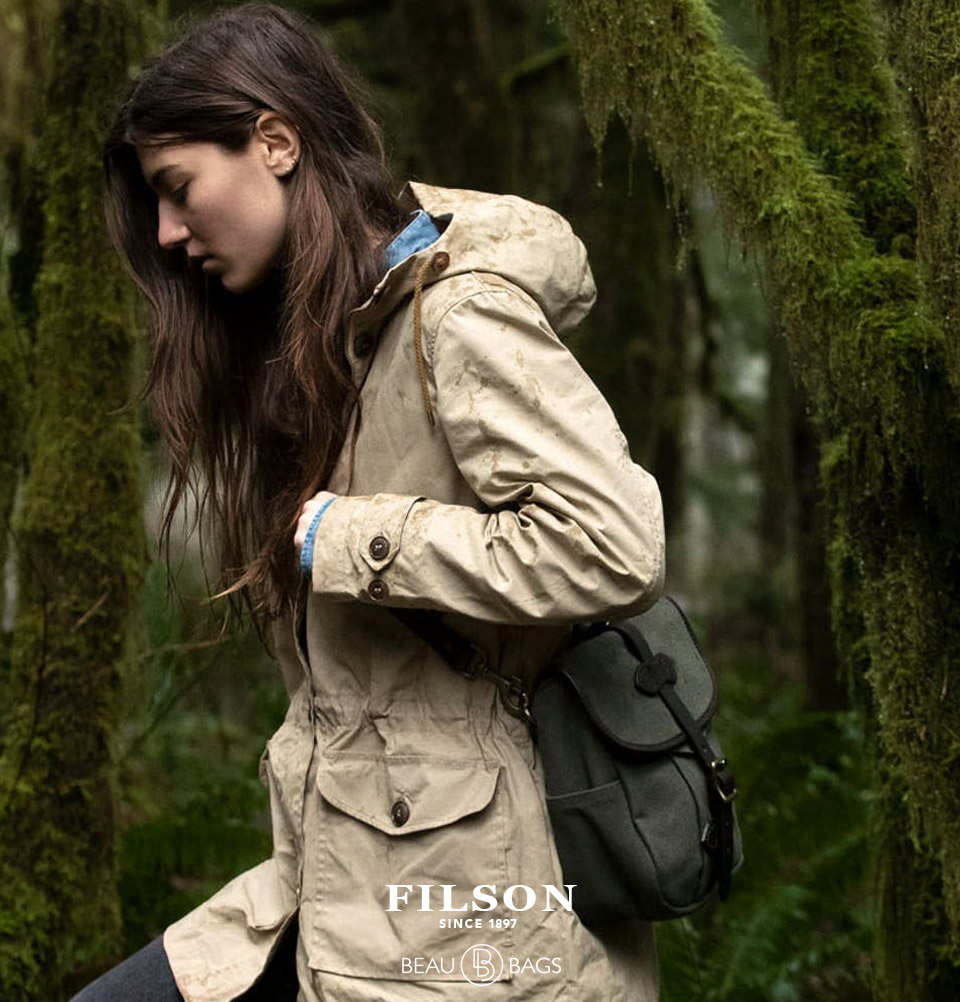 Filson Field Bag Small Otter Green, gemaakt voor mannen en vrouwen die van stijl en kwaliteit houden