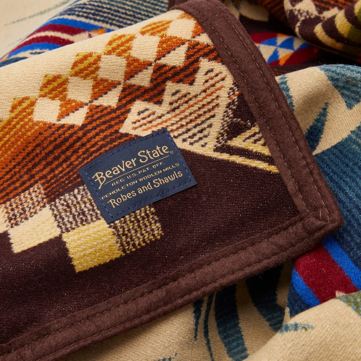 Pendleton Jacquard Unnapped Blanket Robe Mystic Lake beautiful quality blanket. Pendleton Jacquard Unnapped Blanket Robe Mystic Lake beautiful quality blanket.