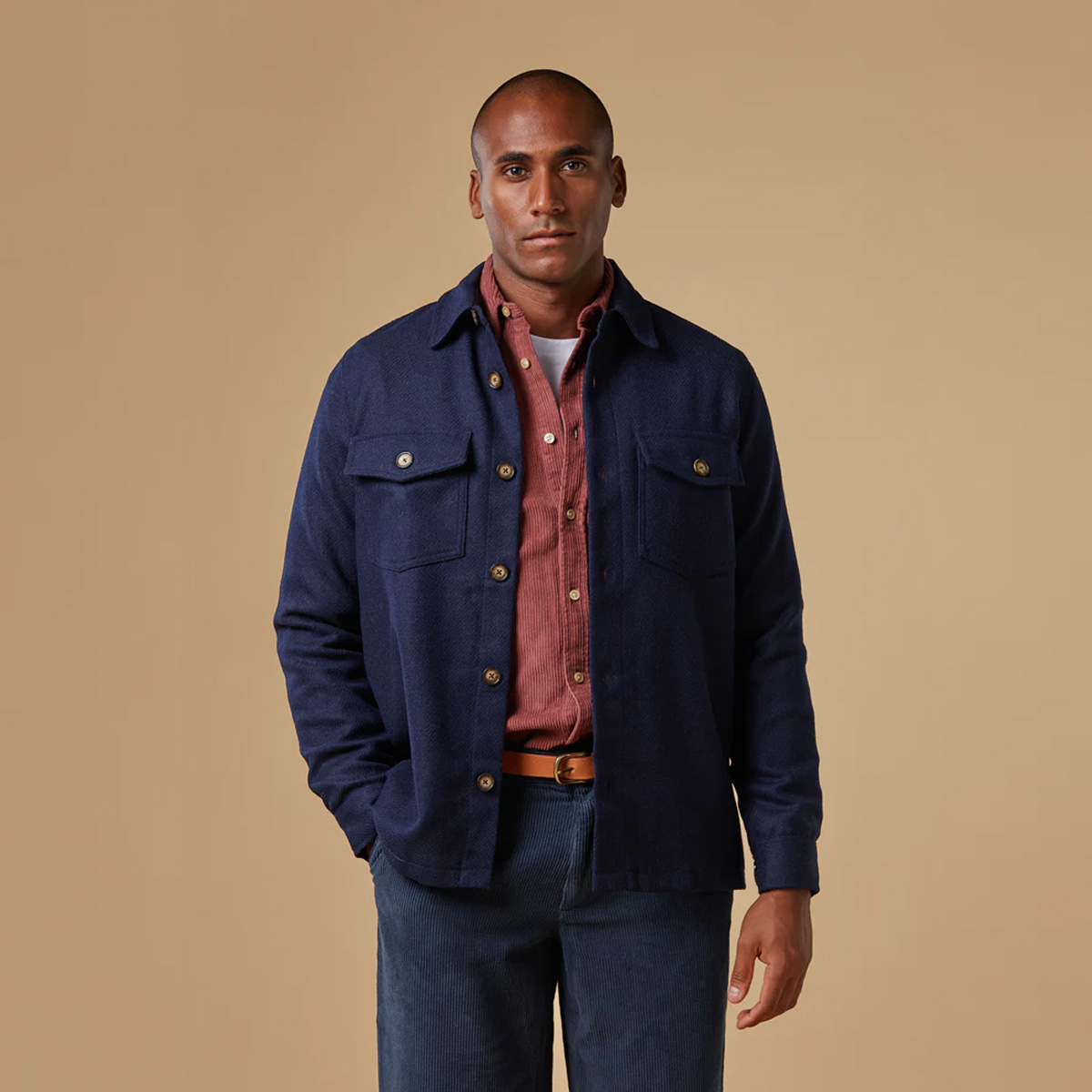 Portuguese Flannel Wool Field Overshirt Navy, vervaardigd door meesterambachtslieden in de oude steden van Noord-Portugal