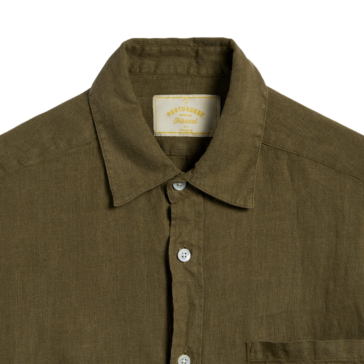 Portuguese Flannel Linen Shirt Olive, gemaakt van zacht geborsteld fleece en ontworpen voor een comfortabele pasvorm