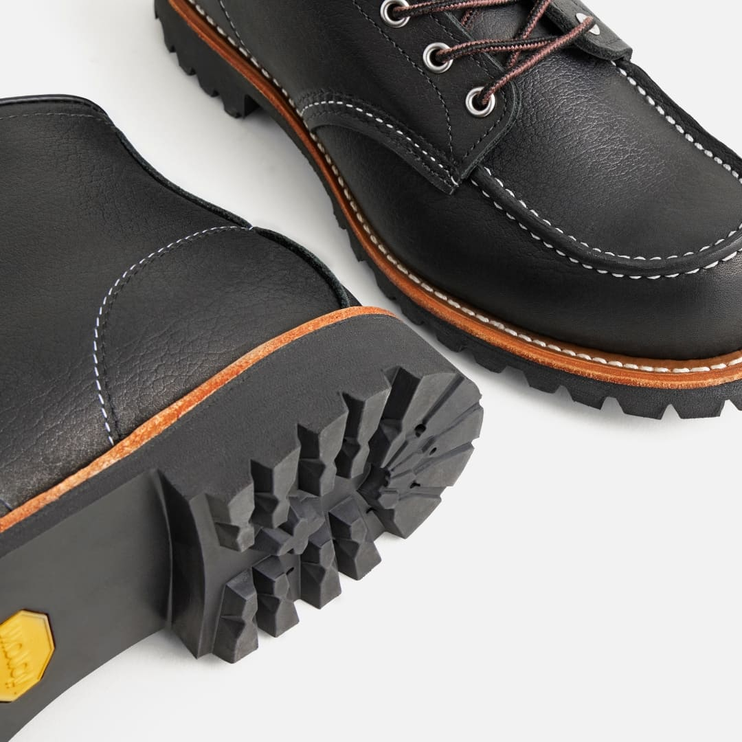 Red Wing 2949 Roughneck Moc Toe Boot Black Oil Slick