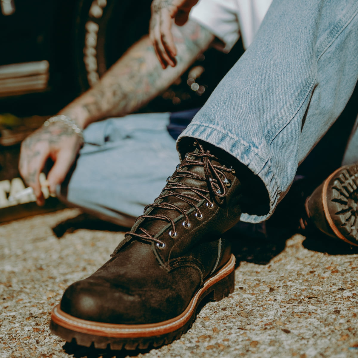 Red Wing 4501 Logger Boot Black Harness Oil Slick is een robuuste, veelzijdige schoen voor mannen die kwaliteit en karakter waarderen.