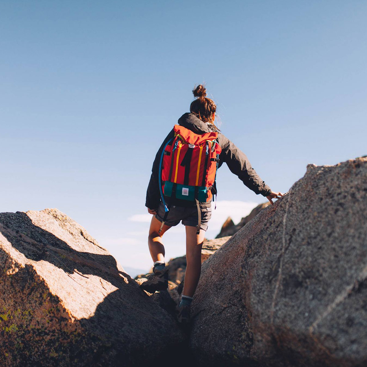 Topo Designs Mountain Pack Red, perfecte rugzak voor reizen en outdoor activiteiten