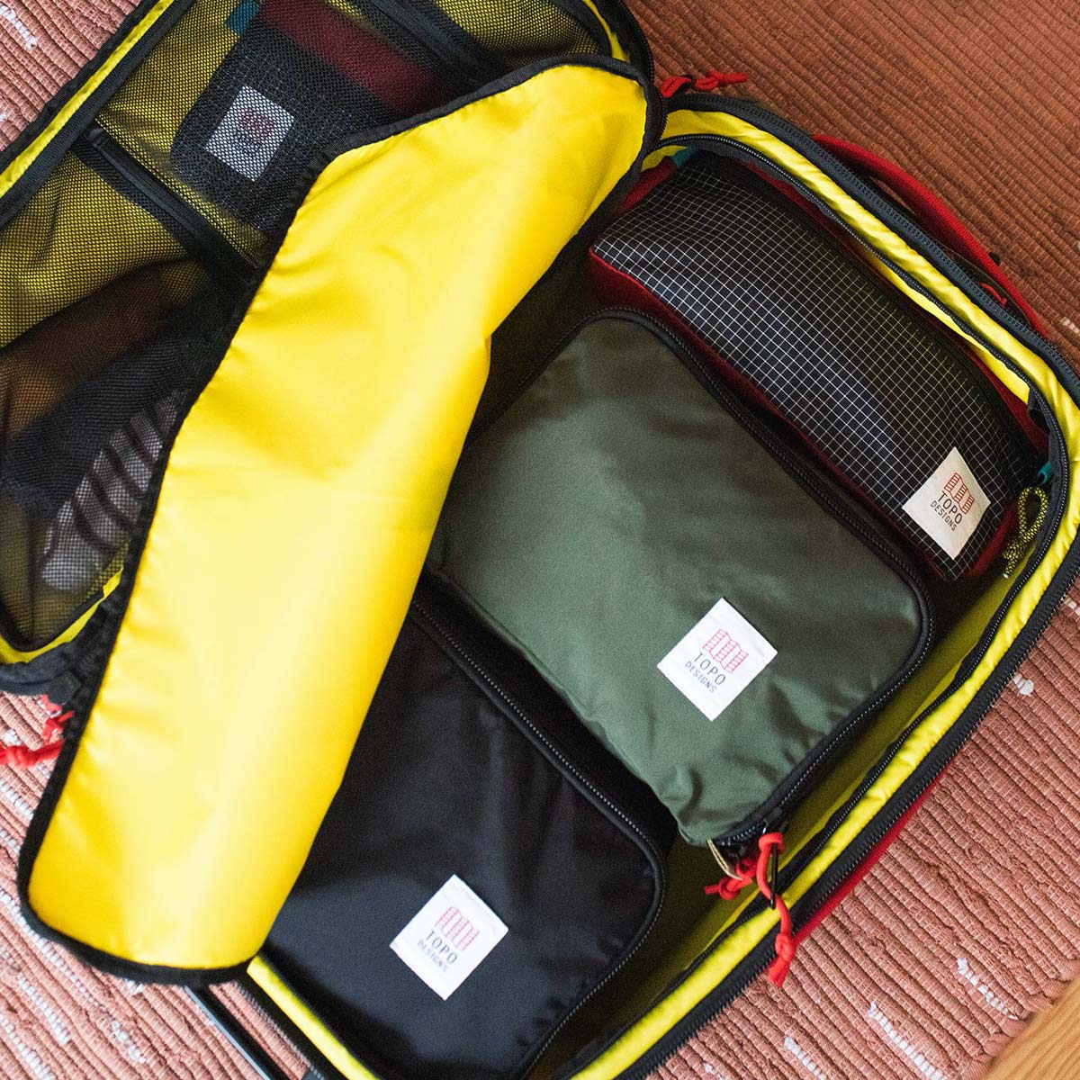 Topo Designs Pack Bag 5L Black, het optimaliseren van je bagage is nog nooit zo eenvoudig geweest