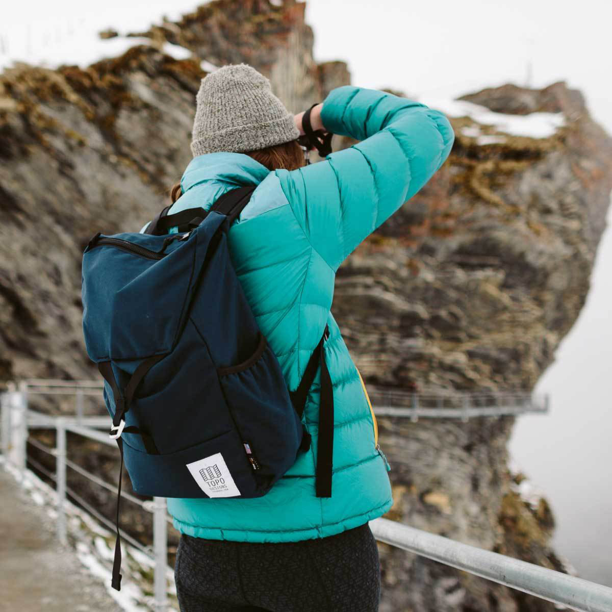 Topo Designs Y-Pack Navy, heerlijke dagrugzak die tijdens een trip niet zal teleurstellen