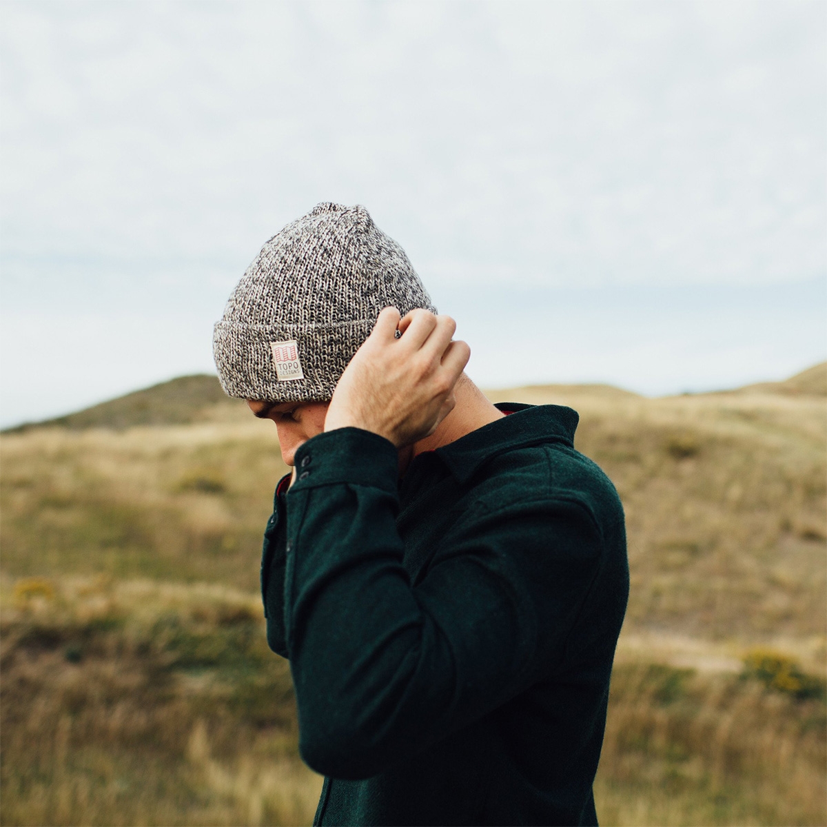 Topo Designs Topo Designs Ragg Cap Charcoal, this time-tested classic ragg wool cap is heavy-duty, sturdy and warm