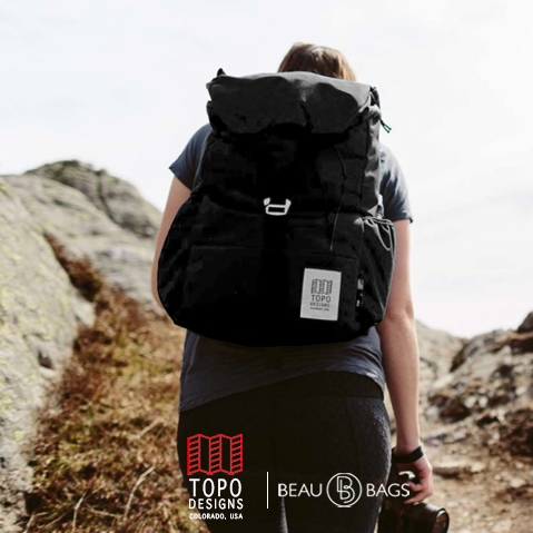 Topo Designs Y-Pack Black heerlijke dagrugzak die tijdens een trip niet zal teleurstellen