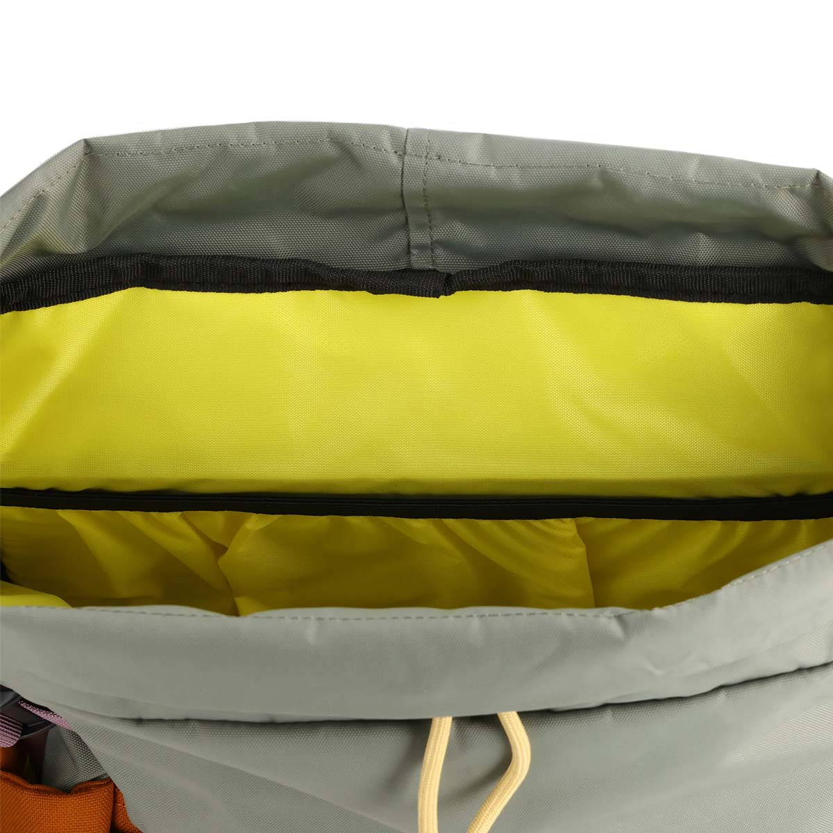 Topo Designs Rover Pack Classic Asphalt/Black, licht en ruim hoofdcompartiment