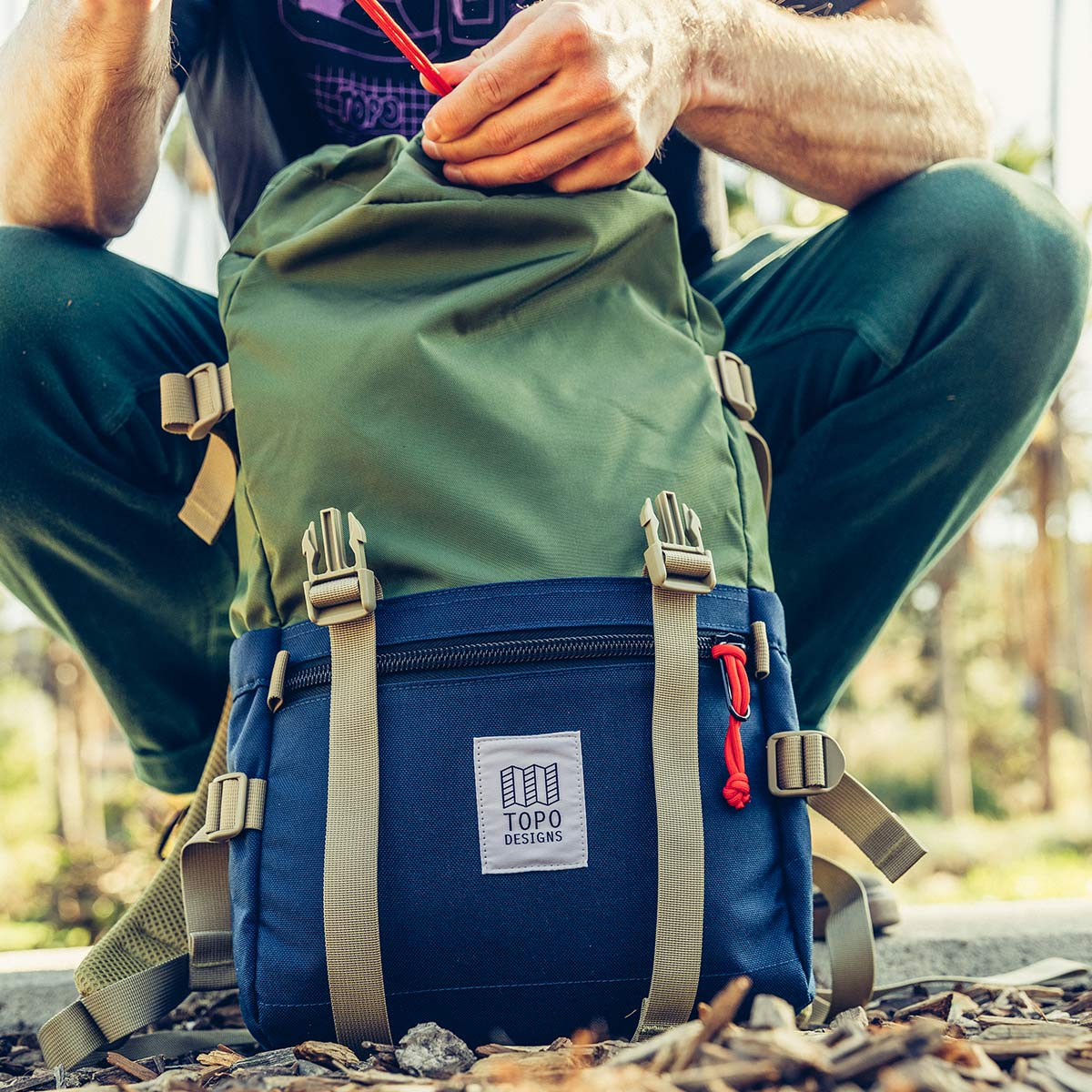 Topo Designs Rover Pack Trekkoord sluiting