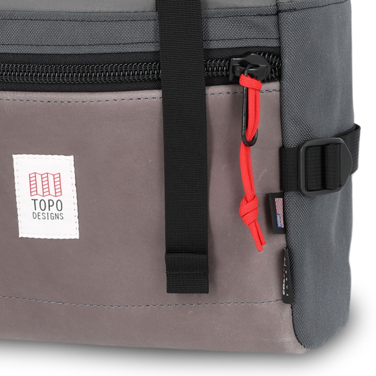 Topo Designs Rover Pack Leather Charcoal/Charcoal Leather, tijdloze rugzak met moderne functionaliteiten voor dagelijks gebruik